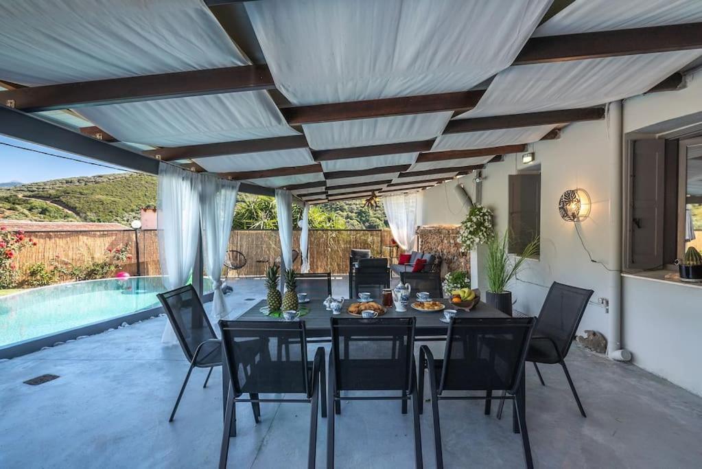 Casa Del Miele, Private Pool, Bbq, Mountain View. Villa Alikianos Bagian luar foto